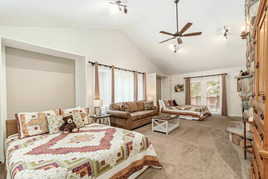 More Photos Of 4980 Highway 73, Evergreen Hotel For Sale