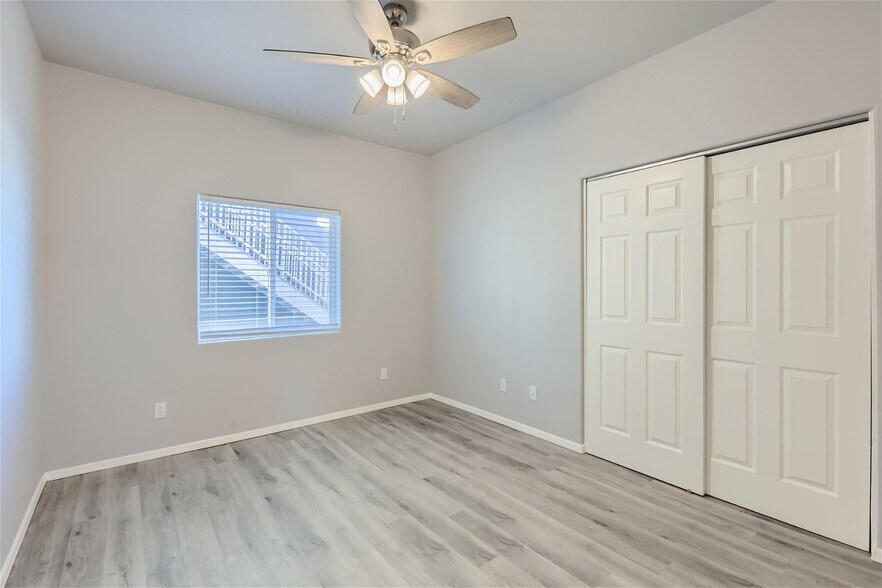 More Photos Of 7010 N 80th Ave, Glendale Apartments For Sale