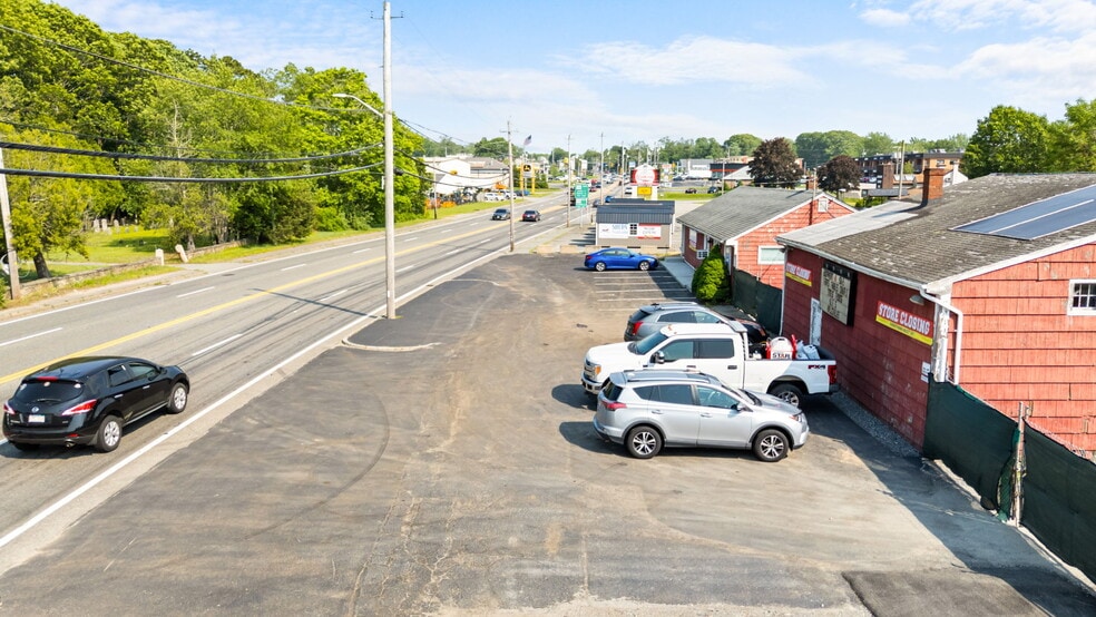 More Photos Of 2452 Gar Hwy, Swansea Industrial For Lease