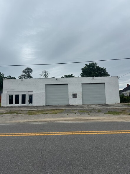 More Photos Of 16493 SE Main St, Blountstown Warehouse For Lease
