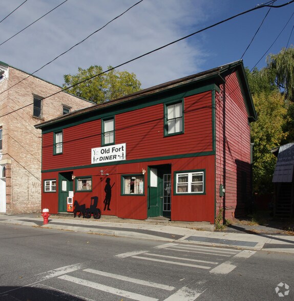 More Photos Of , Fort Edward General Retail For Sale