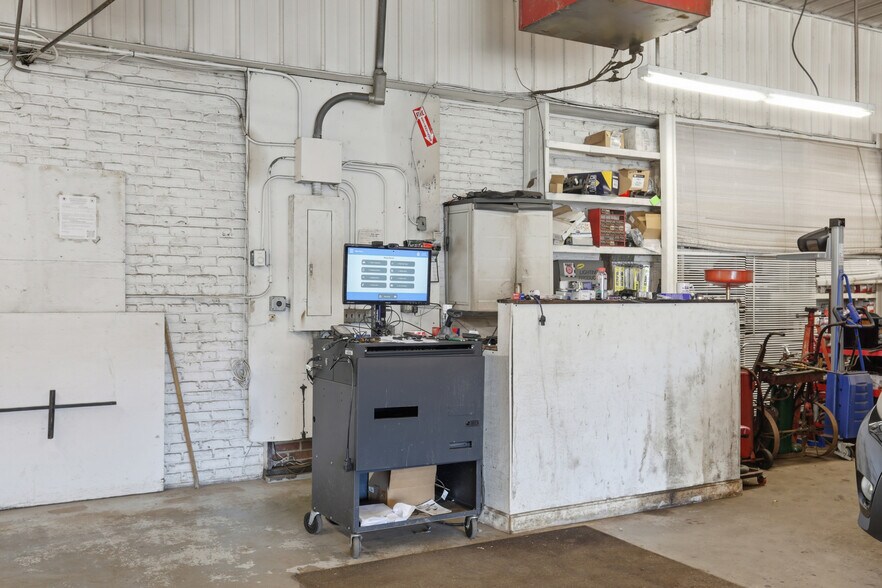 More Photos Of 560 River St, Haverhill General Retail For Sale