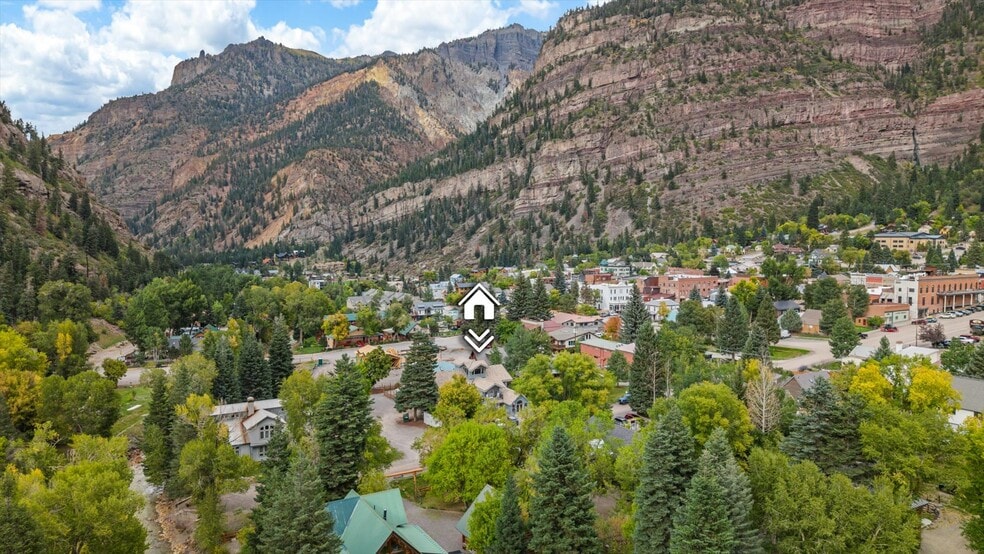 More Photos Of 118 6TH Ave, Ouray Hotel For Sale