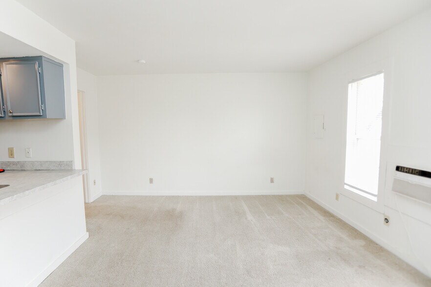 More Photos Of 3514-3528 South St, Portsmouth Apartments For Sale