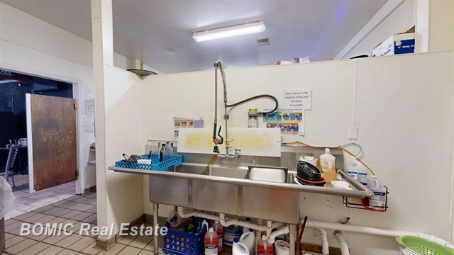 More Photos Of 11850 S Gera Rd, Birch Run Restaurant For Sale