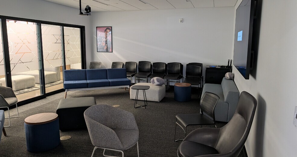 More Photos Of 5031 Wagon Trail Ave, Las Vegas General Retail For Lease