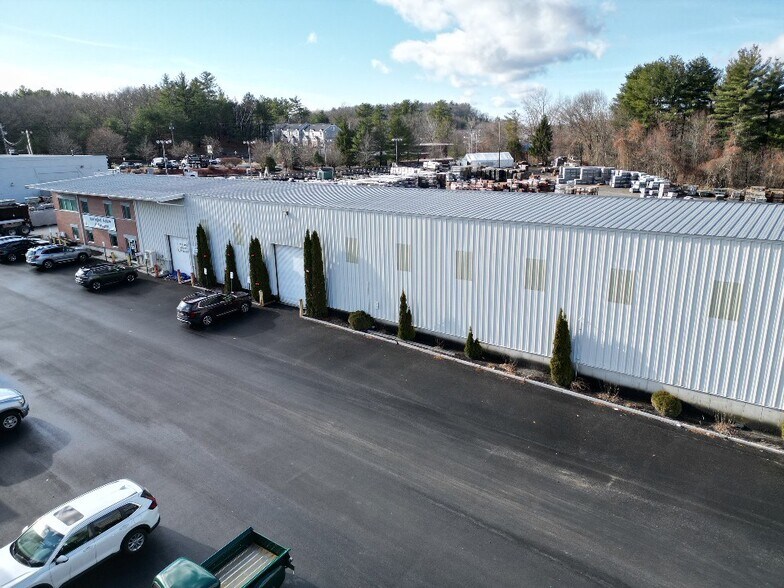 More Photos Of 896 Boston Post Rd, Marlborough Unknown For Lease