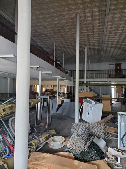 More Photos Of 506 Main St, Rainelle Storefront Retail Office For Sale