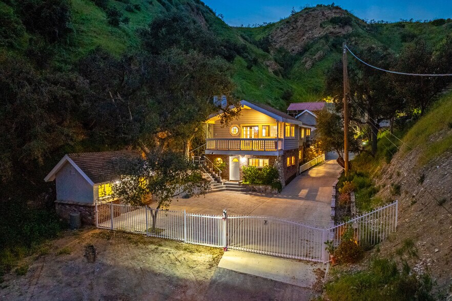 More Photos Of 12141 Wildwood Trl, Kagel Canyon Specialty For Sale