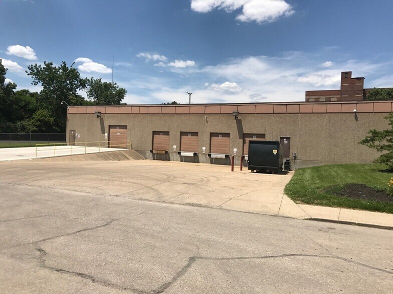 More Photos Of 1401 Dalton Ave, Cincinnati Warehouse For Lease
