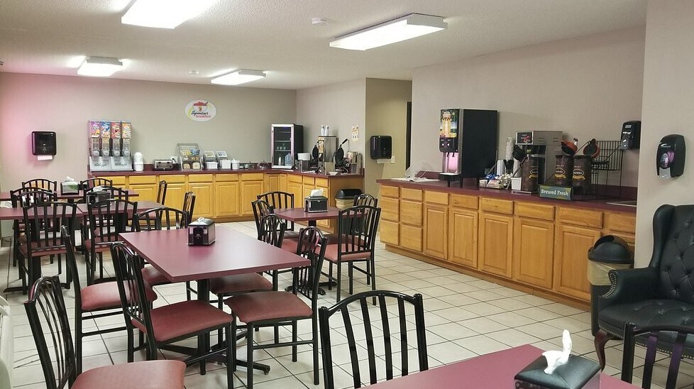 More Photos Of 50 Park Ave S, Saint Cloud Hotel For Sale