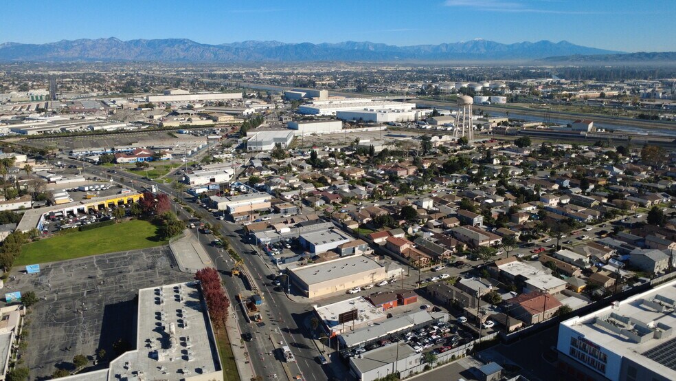 More Photos Of 9802-9804 Atlantic Ave, South Gate Restaurant For Lease