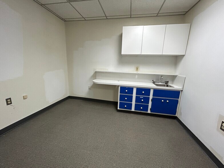 More Photos Of 701 E Main St, Moorestown Unknown For Lease