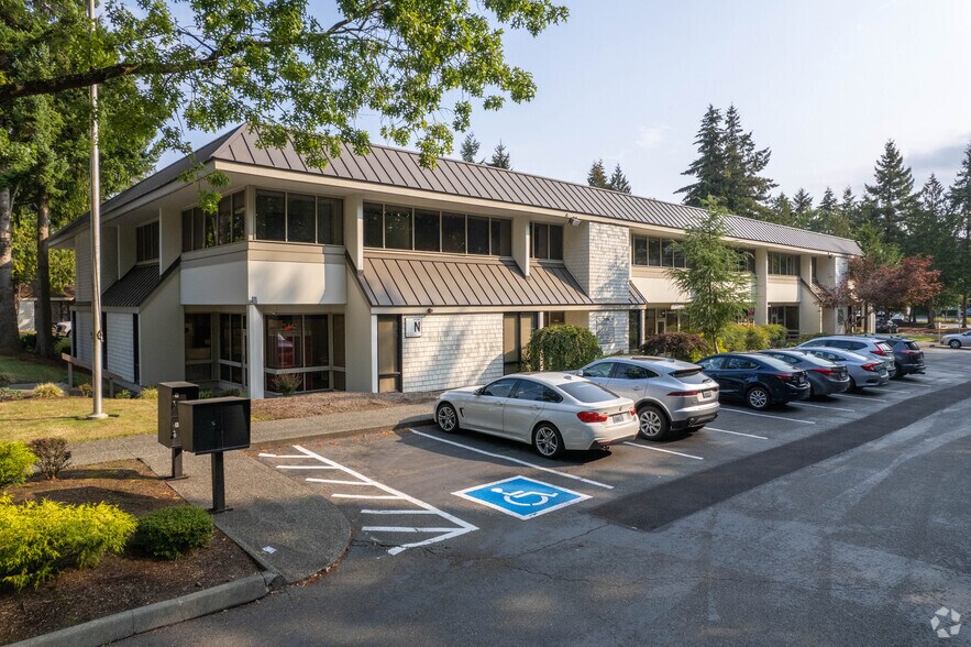 More Photos Of 4002-4014 148th Ave NE, Redmond Unknown For Lease