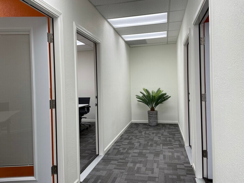 More Photos Of 1202 N Flores St, San Antonio Loft Creative Space For Sale