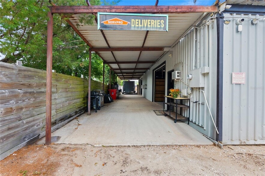 More Photos Of 15617 Old US Highway 441, Tavares Industrial For Lease