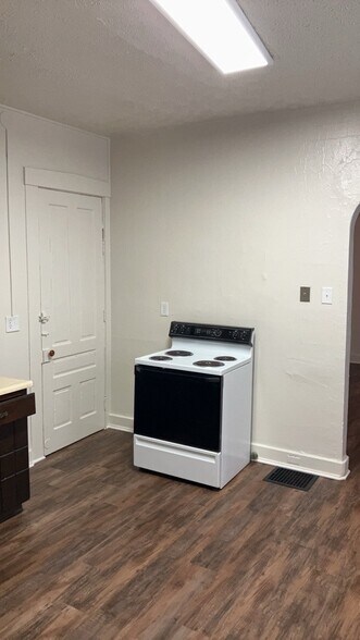 More Photos Of 141 Fillmore St, Dayton Multifamily For Sale