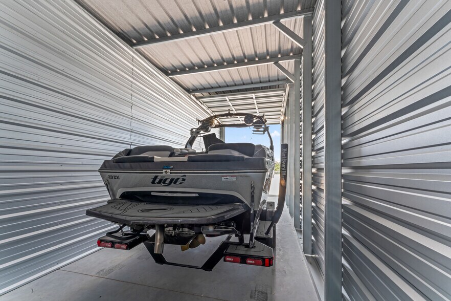 More Photos Of 8956 State Highway 13, Lampe Self Storage For Sale