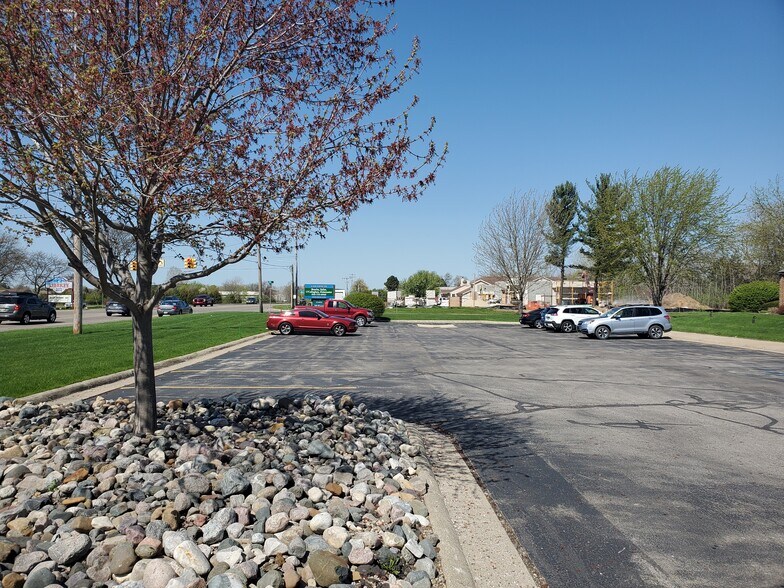 More Photos Of 6258 W Pierson Rd, Flushing Medical For Lease