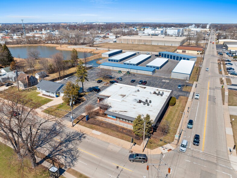 More Photos Of 1751 Deckner Ave, Green Bay Medical For Sale
