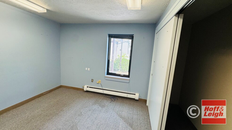More Photos Of 1280 Sunset Dr, Copley Office For Sale