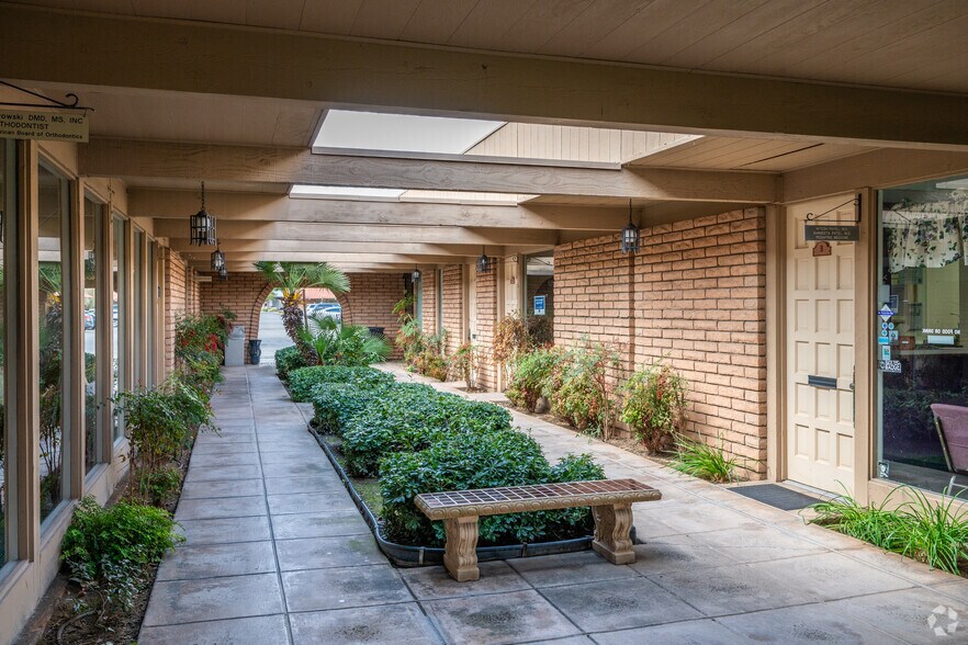 More Photos Of 13362 Newport Ave, Tustin Unknown For Lease