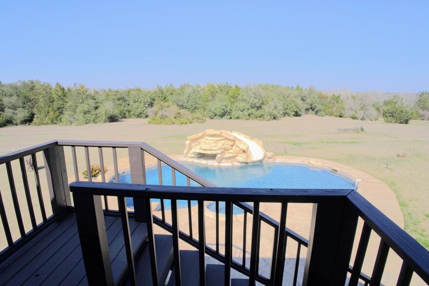 More Photos Of 2982 FM 2935, Brenham Flex For Sale