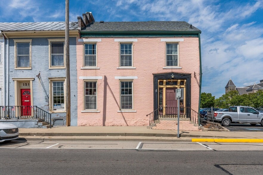 Primary Photo Of 115 W Main St, Wilmington Office For Sale