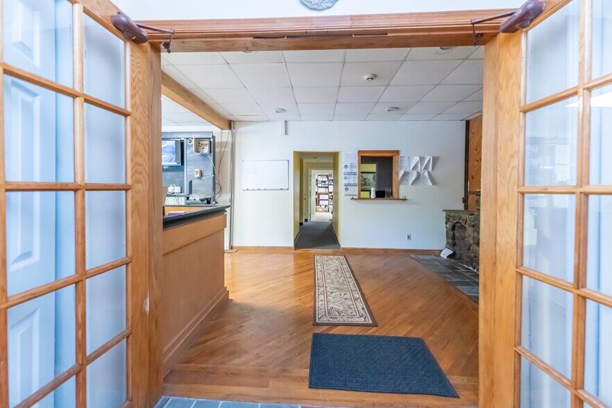 More Photos Of 1520 Broadway, Esopus Freestanding For Sale