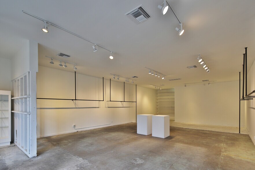 More Photos Of 638-644 N Robertson Blvd, West Hollywood General Retail For Lease