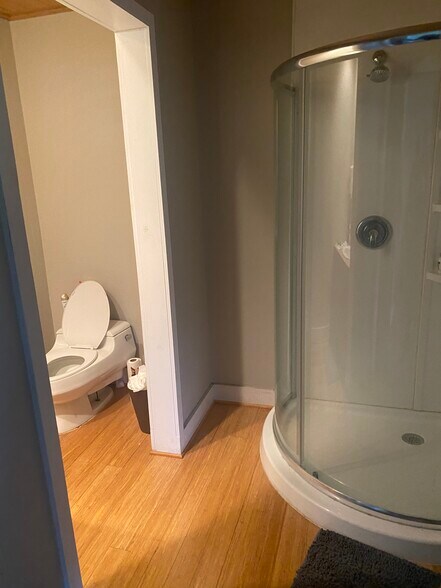 More Photos Of 145 Riley St, Dundee Storefront Retail Office For Sale