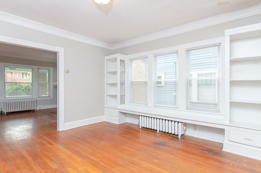 More Photos Of ,  Unknown For Sale