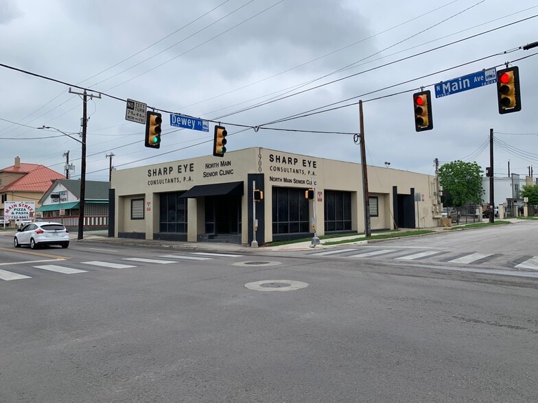 Primary Photo Of 1900 N Main Ave, San Antonio Storefront For Lease