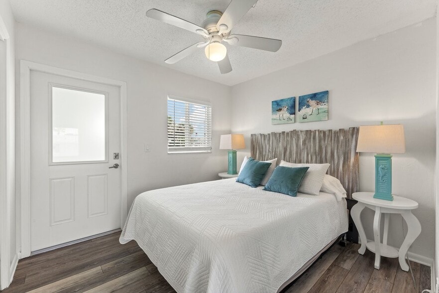 More Photos Of 1708 S Atlantic Ave, New Smyrna Beach Hotel For Sale