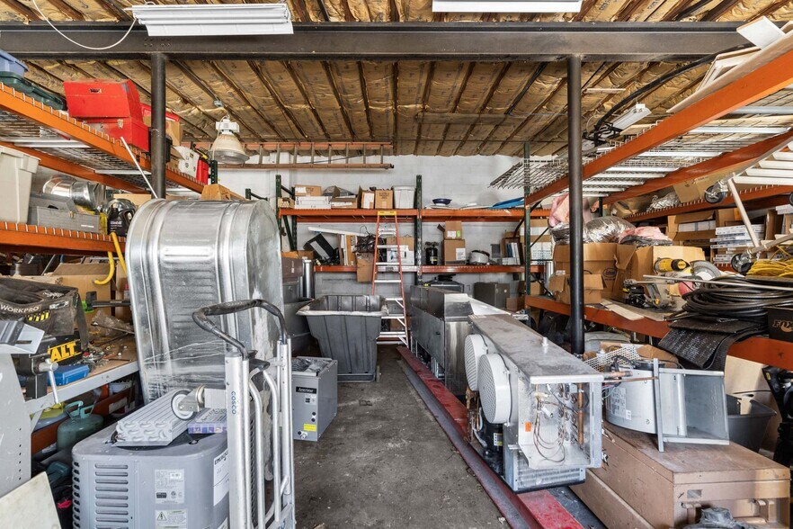 More Photos Of 309 Lynwood Ave, Jenkintown Warehouse For Sale