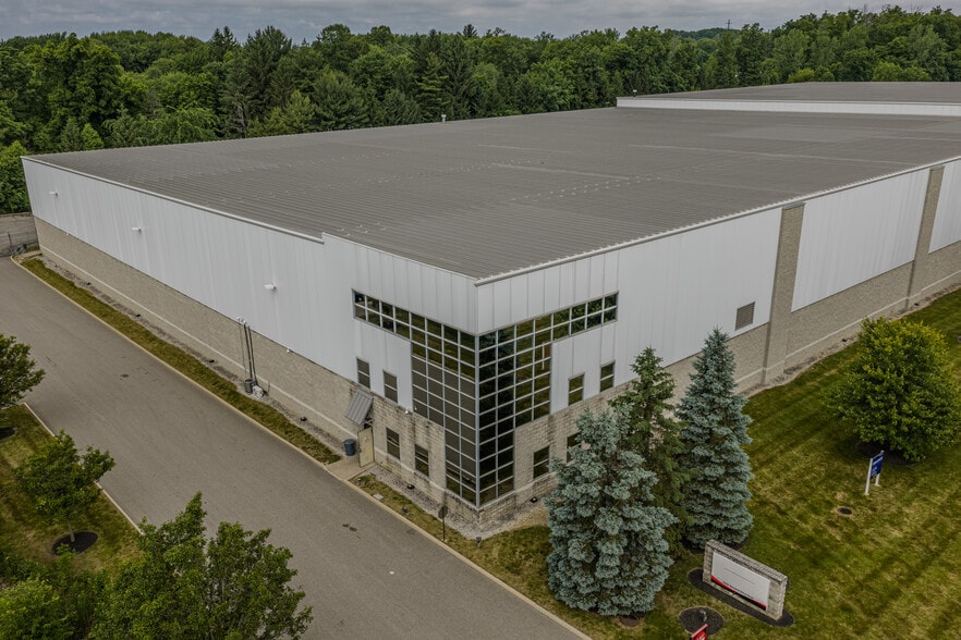 More Photos Of 8295 Bavaria Dr, Macedonia Distribution For Lease