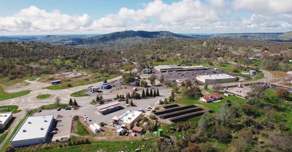 More Photos Of 29645 Auberry Rd, Prather Land For Sale