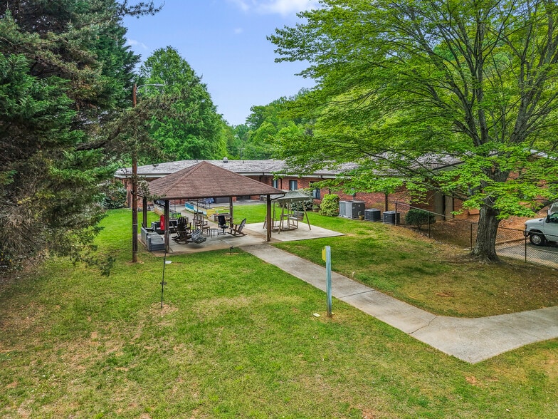 More Photos Of 5900 Bethabara Park Blvd, Winston-Salem Healthcare For Sale