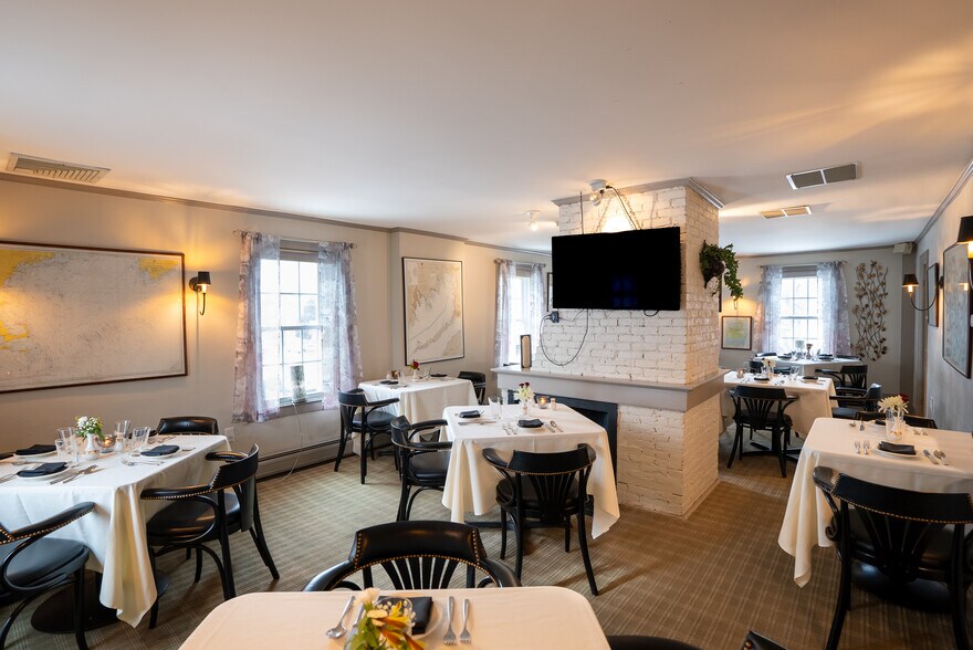 More Photos Of 4631 Falmouth Rd, Cotuit Restaurant For Sale