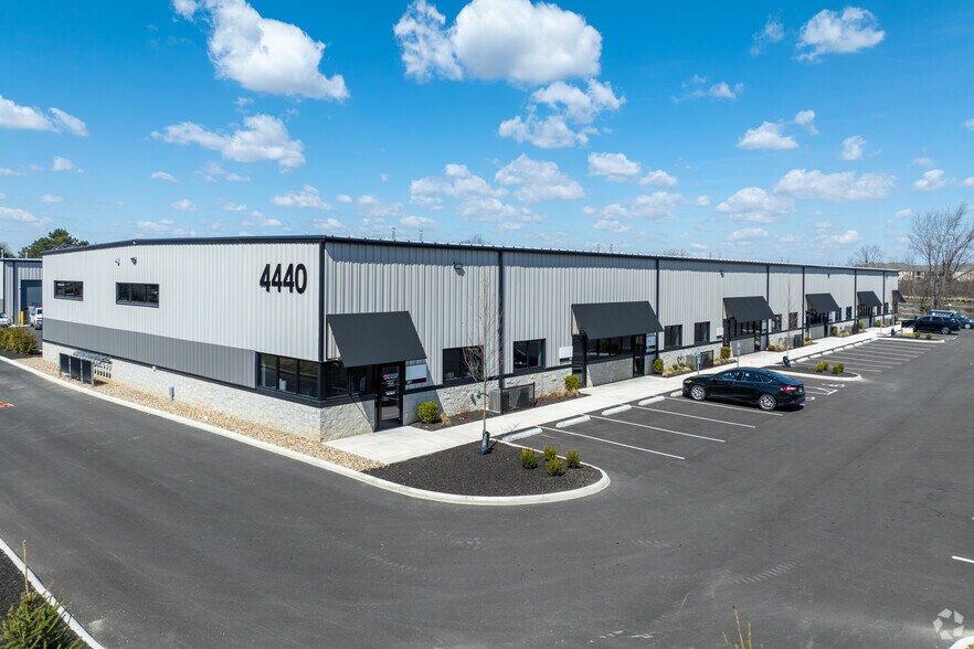 Primary Photo Of 4440-4460 Reynolds Drive, Hilliard Unknown For Lease