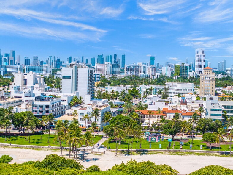More Photos Of 124 11th St, Miami Beach Hotel For Sale