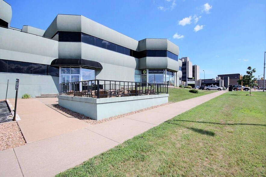 More Photos Of 600 3rd St N, La Crosse Office For Lease