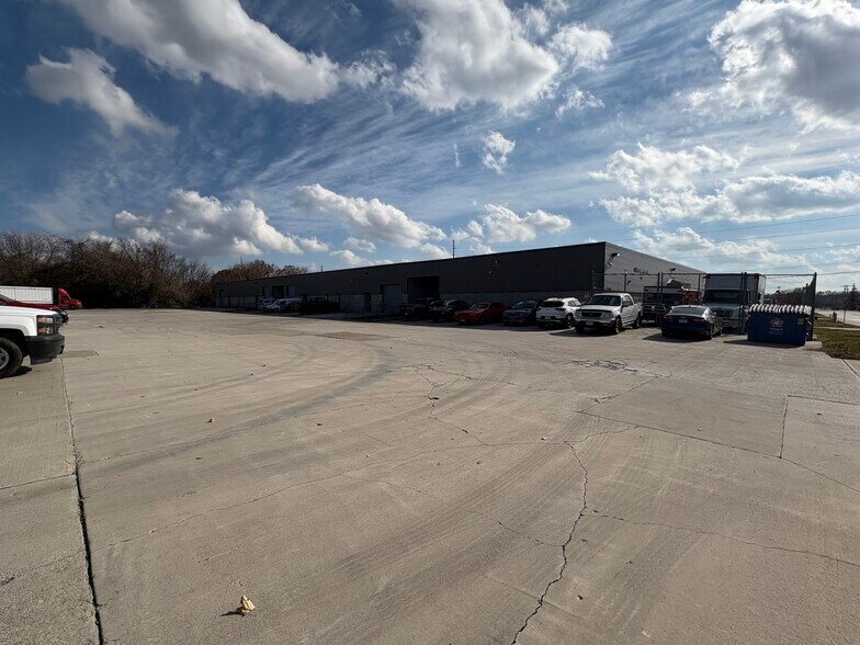 More Photos Of 310 S Union Ave, Springfield Manufacturing For Lease