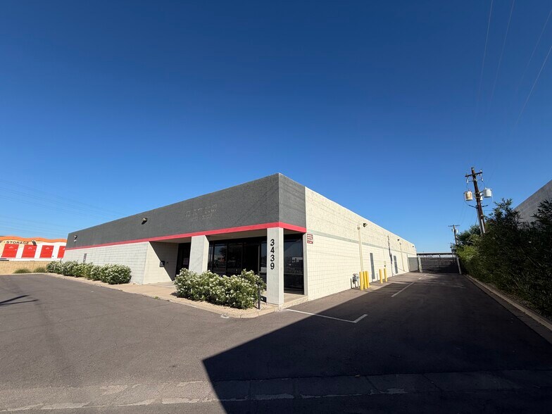 More Photos Of 3439 S 40th St, Phoenix Industrial For Sale
