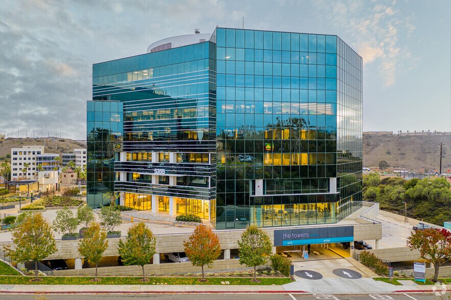 More Photos Of 5355 Mira Sorrento Pl, San Diego Office For Lease