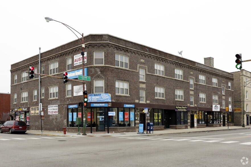 More Photos Of 518 S Laramie Ave, Chicago Apartments For Lease