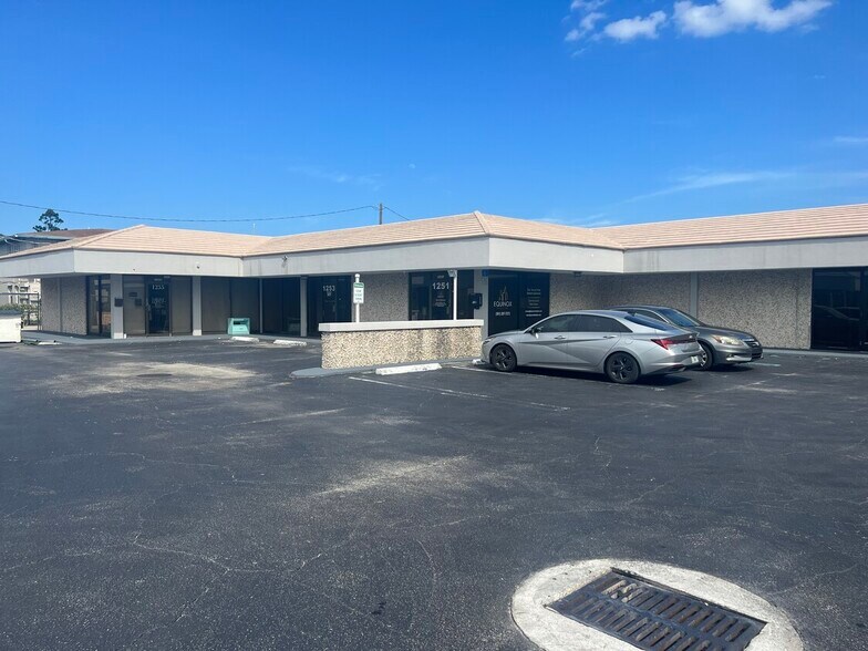 More Photos Of 1249-1263 10th St, Lake Park Storefront For Lease