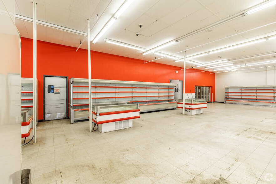 More Photos Of 1933 E Pembroke Ave, Hampton Storefront For Sale