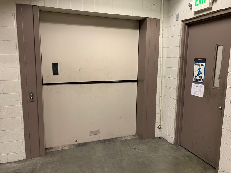 More Photos Of 1101 Twin View Blvd, Redding Office For Sale