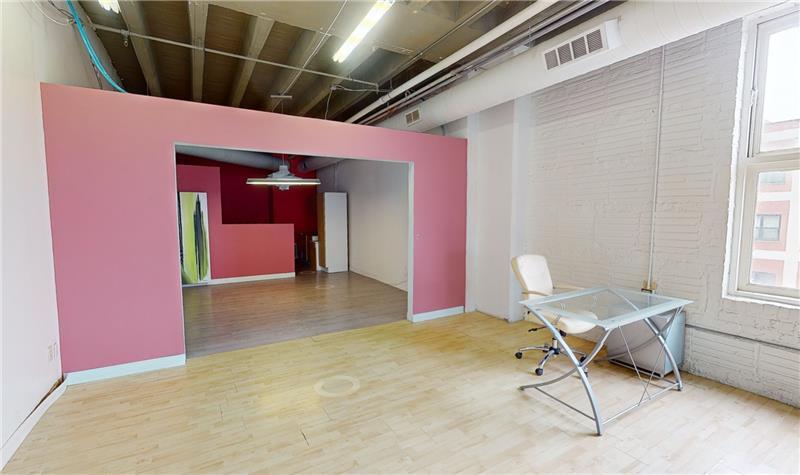 More Photos Of 2001 Grand Blvd, Kansas City Office For Lease